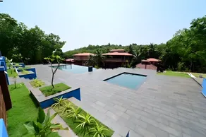 Vrindavan Resort and spa - Image 2