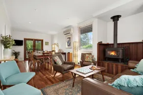 Elderslie House - Stunning Country House - Image 2