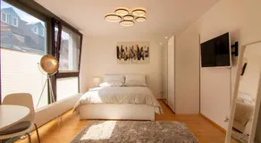 Exklusive 1-Zimmer-Wohnung in KA-Stadt - Image 2