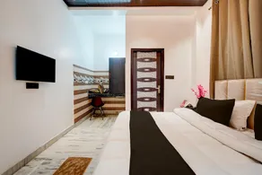 Hotel O Crystal Palace - Image 2