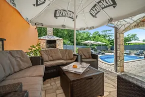 Apartment Fortuna 1 in Labin with heated pool - Image 3