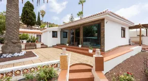 Home2Book Villa Alessandro, Design & Comfort - Image 4