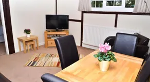 Wrenbury Mill Apartment - Image 5