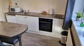 Little Park Holiday Homes Self Catering Cottages 1 & 2 bedrooms available close to Tutbury Castle - Image 4