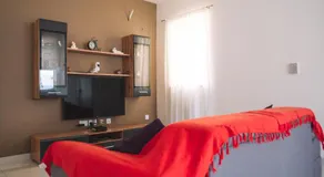 Modern 3 bedroom with AC apartment - Image 4