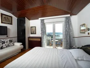 Hotel Tomi - Image 2