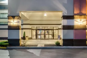 Exton Hotel and Conference Center - Image 3