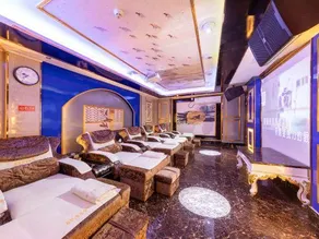 Junyue Holiday Hotel - Image 2