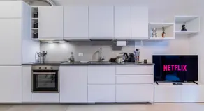 Prime Living Milano Merlata - Cozy Garden Apartment - Image 4
