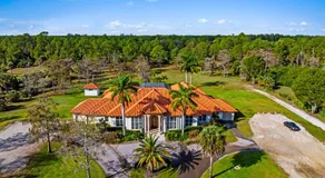 Knickerbocker Estate - Exclusive 9 BR Getaway in Naples! Enjoy Private Pool, Outdoor Dining and Expansive Grounds Experience Tranquility with Easy Access to Naples Best! - Image 5