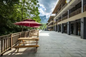 Libo Daqikong Bamboo Garden Boutique Hotel (East Gate Ticket Hall Store of Xiaoqikong Scenic Area) - Image 3