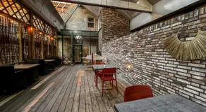 Fresh, Modern suite near top city hotspots - Image 3