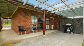 Summerfield Winery and Accommodation - Image 4