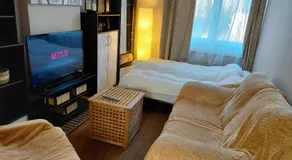 Sunny Days Cozy and Comfortable Apartment - Image 2