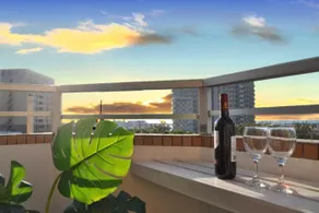 Panoramic Ocean View - downtown/ high speed WiFi - Image 2