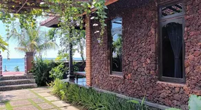 Bulih Beach Bungalows - Image 5