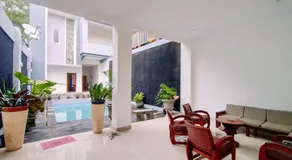 RedDoorz At Artomoro Guest House - Image 4