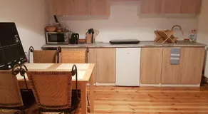 42-200 Hostel - Image 3