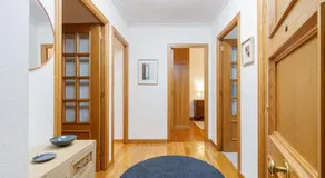 Encantador piso con parking by CABANA Rentals - Image 3