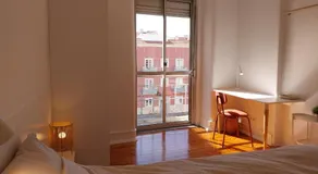 Stylish Cacilhas rooms near the ferry to central Lisbon - Image 2