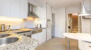Banyoles House - Image 5