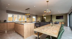 The Elms, Ashlin Farm Barns - Image 4