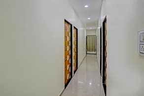 Hotel O P S - Image 3