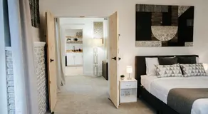 NEW!! Lovely unit w/ PRIVATE Hot Tub and patio! - Image 3