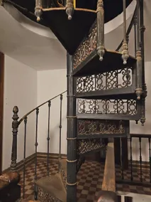 Comfortable Room in Historic Casa Quesada Shared House - Image 4
