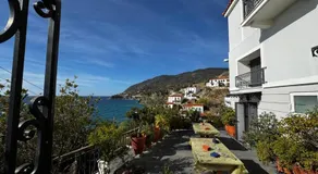 Captain's House - Image 3