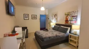 Apartment in Griffith with Free Parking & Wi-fi - Image 5