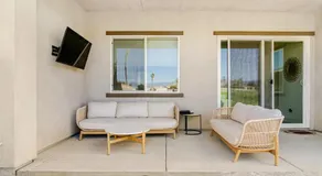 Perfect 3-Bedroom House with Golf & Sunset Views! - Image 4