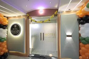 HOTEL LA LUXURY - Image 3