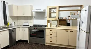Luxury House 3 Bedrooms - Image 3
