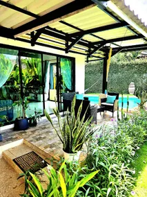 Private Pool & Cinema House - Image 4