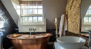 Pineapple Spa Cottage - Image 3