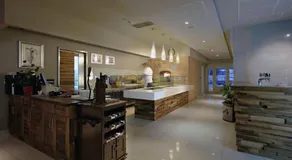 Hotel Grace - Image 2