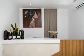 Cycladic Suites & Spa - Image 4