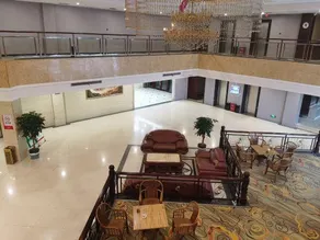Jiuguang Dingsheng Hotel (Changde Qiaonan Market Jiuguang) - Image 2