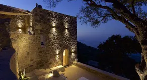 MELANOPETRA boutique apartments - Image 3