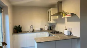 Relaxing Seaside Apartment in Garryvoe . - Image 3