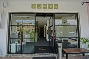 Tulip Hotel - Image 4