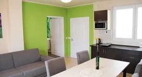 Írisz Apartmanház - Image 3