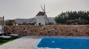 Encantadora casita con molino y piscina - Image 3