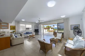 Protaras Beachfront Villa Pietra - Image 5