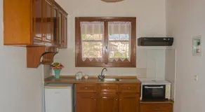 Takis Apartments - Image 5