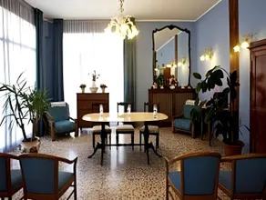 Hotel Astor - Image 2