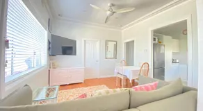 Dog friendly home with spectacular views of Lake Illawarra - Image 2