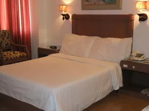 Alicia Hotel & Restaurant - Image 4