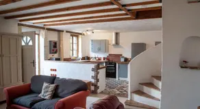 Lavender House - Traditional & charming stone home - Image 4